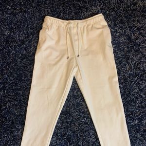 LIKE NEW ZARA PANTS FOR SPRING!
